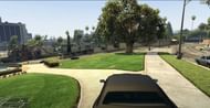 The white dot lets players know where they're aiming at (Image via Rockstar Games)